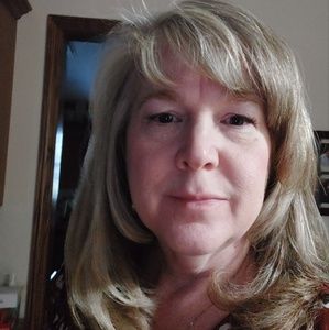 Meet your Posher, Bonita